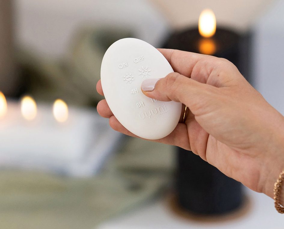 New Uyuni Lighting smooth, tactile luxury remote