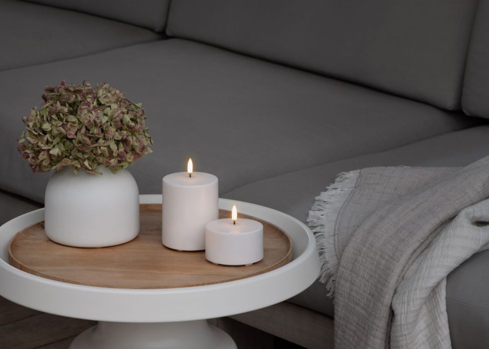 Uyuni Lighting Outdoor Flameless Candles creating outdoor ambiance